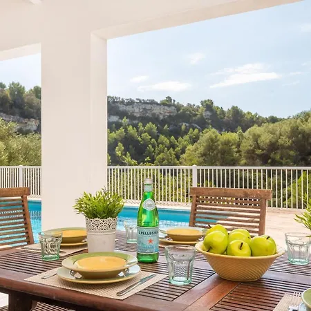 Вилла Es Torrent Verd *